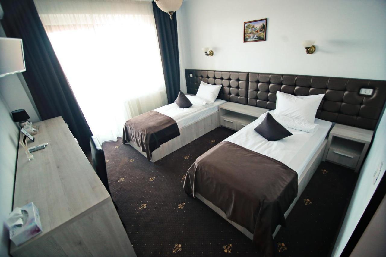 Casa Munteneasca Alessandro Piteszti Zewnętrze zdjęcie