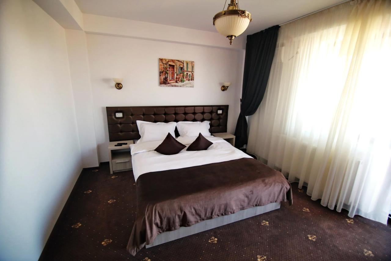 Casa Munteneasca Alessandro Piteszti Zewnętrze zdjęcie